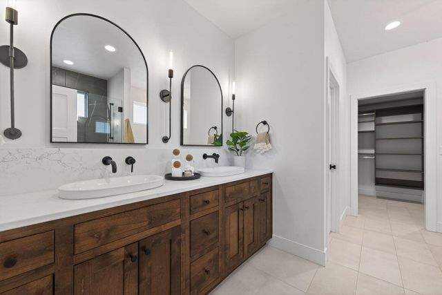 62637 Mt Hood Drive, Bend, OR 97703