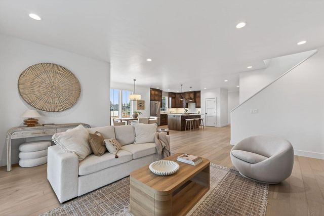 62637 Mt Hood Drive, Bend, OR 97703