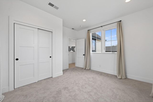 62637 Mt Hood Drive, Bend, OR 97703