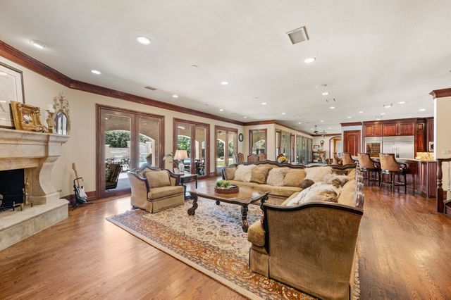 331 S White Chapel Boulevard, Southlake, TX 76092