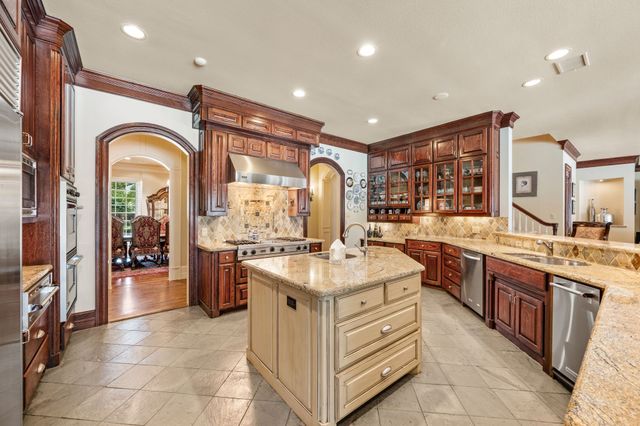 331 S White Chapel Boulevard, Southlake, TX 76092