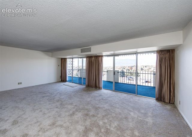 411 Lakewood Circle A706, Colorado Springs, CO 80910