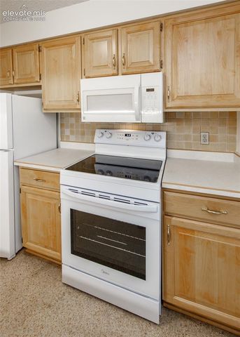 411 Lakewood Circle A706, Colorado Springs, CO 80910