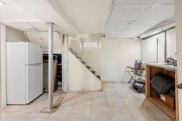 18 Larchwood Rd, Methuen, MA 01844