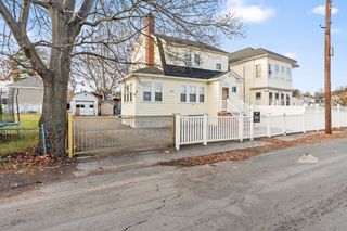 18 Larchwood Rd, Methuen, MA 01844
