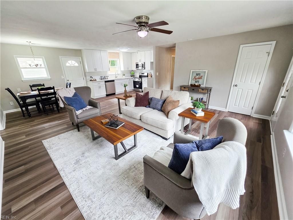 800 Churchill DR, Virginia Beach, VA 23464
