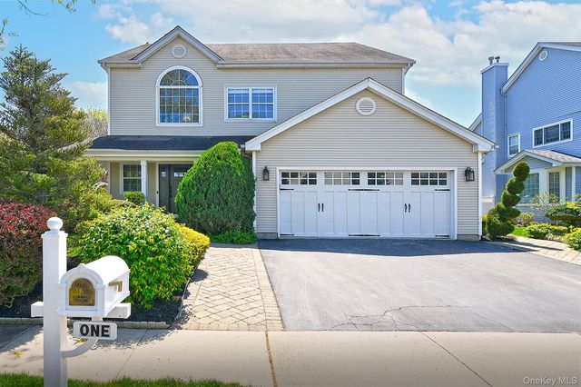 1 Dylan Place, Melville, NY 11747