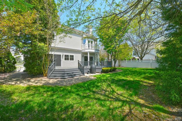 1 Dylan Place, Melville, NY 11747