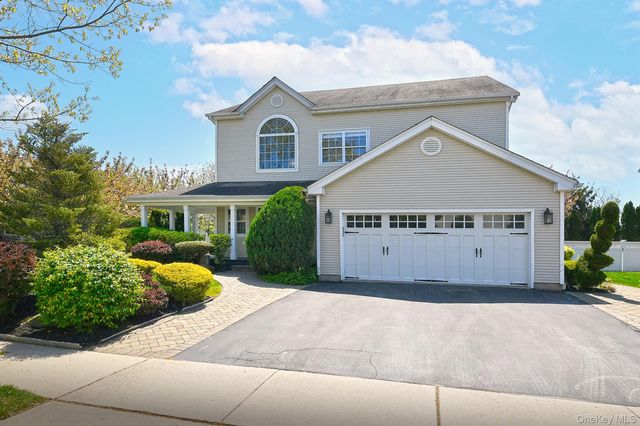 1 Dylan Place, Melville, NY 11747