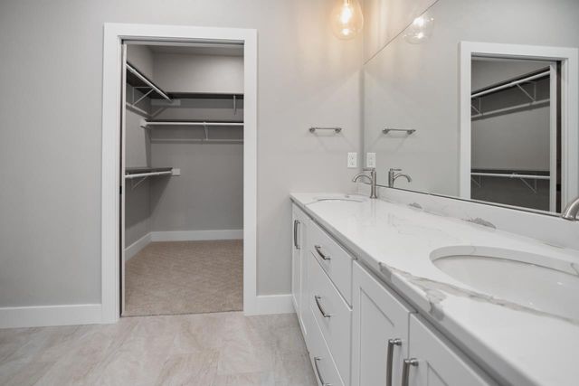 2765 COUNTY ROAD EE, Abrams, WI 54101