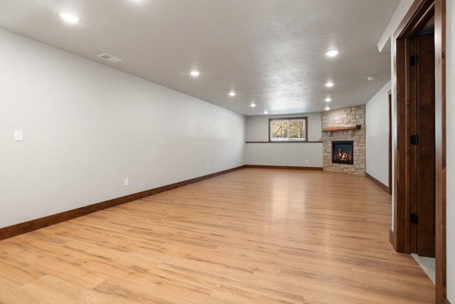 2765 COUNTY ROAD EE, Abrams, WI 54101