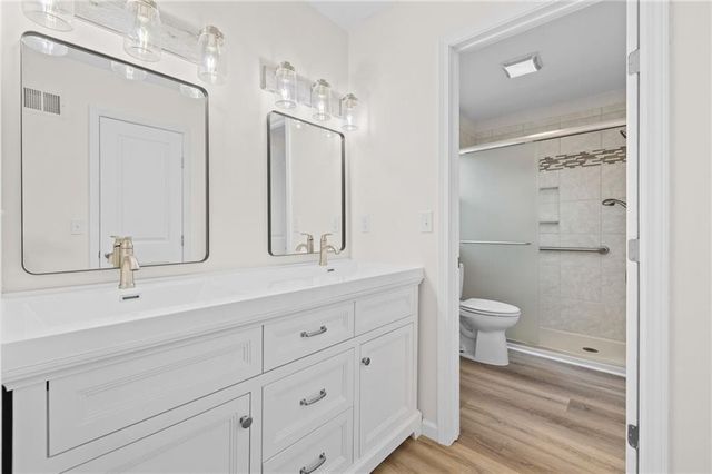 12010 W 74th Street, Shawnee, KS 66216