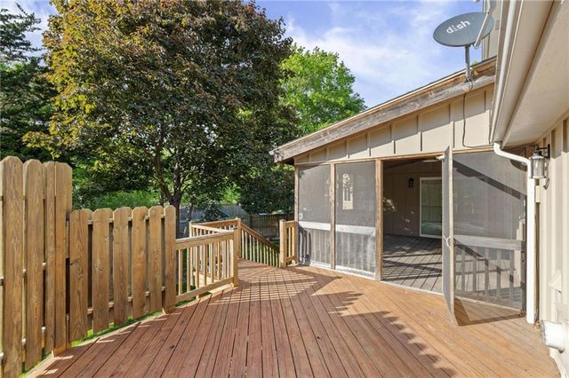 12010 W 74th Street, Shawnee, KS 66216