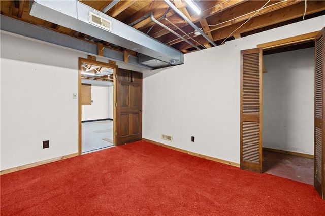 12010 W 74th Street, Shawnee, KS 66216