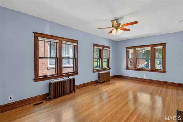 3073 Andover Drive, St Louis, MO 63121