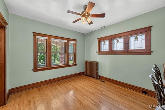 3073 Andover Drive, St Louis, MO 63121