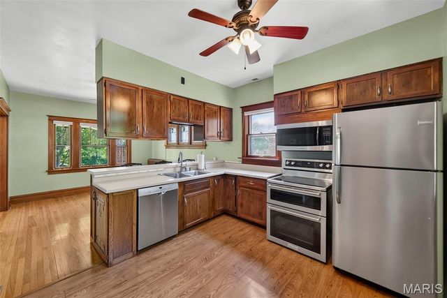 3073 Andover Drive, St Louis, MO 63121