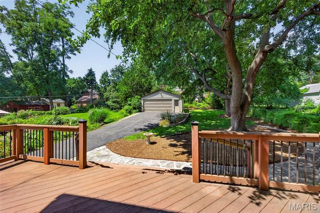 3073 Andover Drive, St Louis, MO 63121