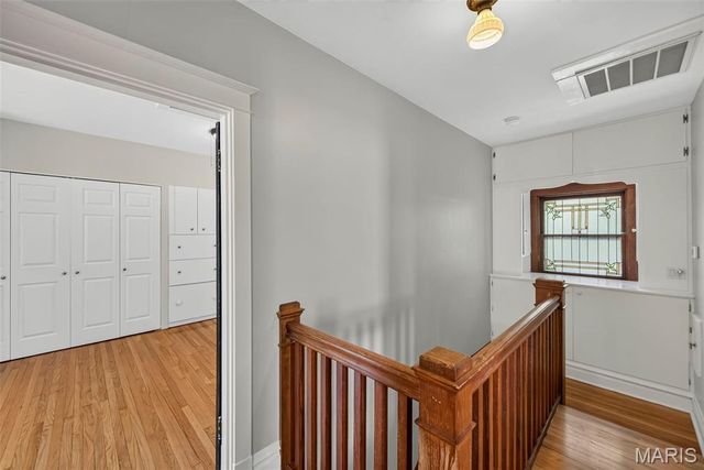 3073 Andover Drive, St Louis, MO 63121