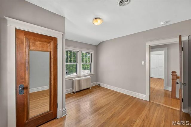 3073 Andover Drive, St Louis, MO 63121