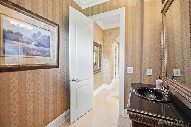 415 S Signature Drive, Beavercreek Twp, OH 45385