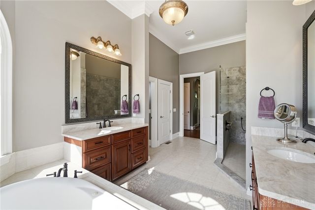 415 S Signature Drive, Beavercreek Twp, OH 45385