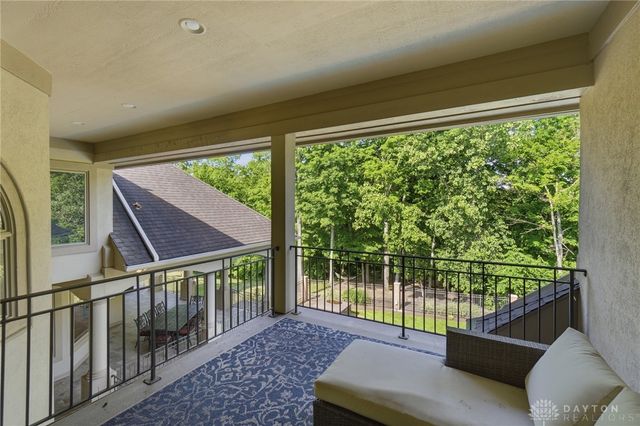 415 S Signature Drive, Beavercreek Twp, OH 45385