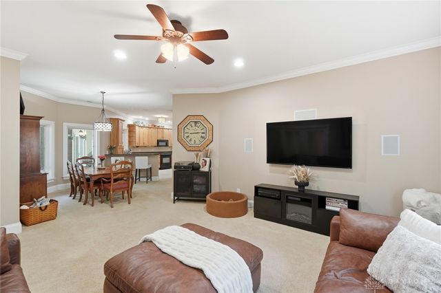 415 S Signature Drive, Beavercreek Twp, OH 45385