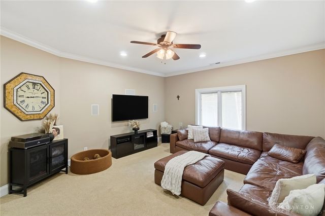 415 S Signature Drive, Beavercreek Twp, OH 45385