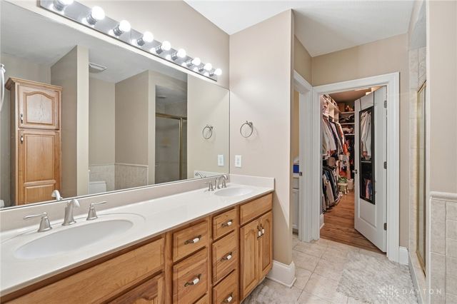 415 S Signature Drive, Beavercreek Twp, OH 45385