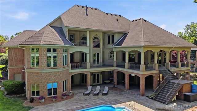 415 S Signature Drive, Beavercreek Twp, OH 45385