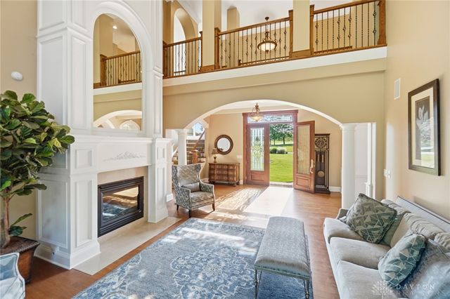 415 S Signature Drive, Beavercreek Twp, OH 45385