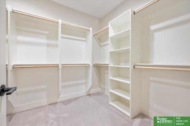 5920 N 208th Street, Elkhorn, NE 68022