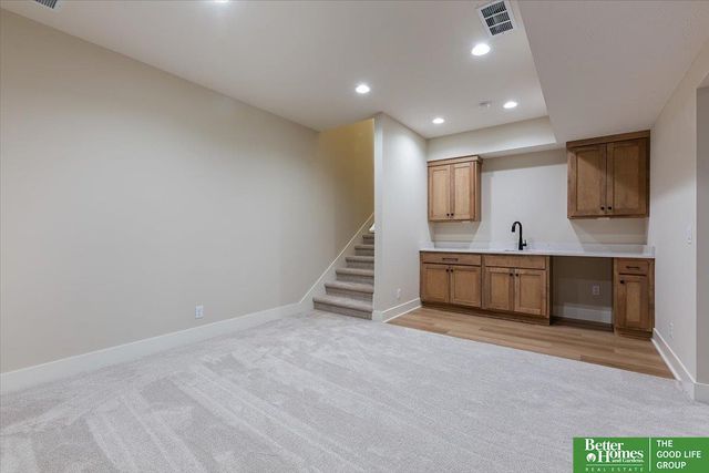 5920 N 208th Street, Elkhorn, NE 68022