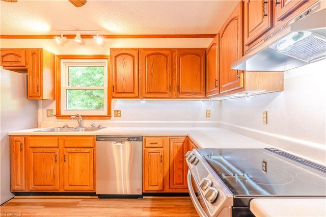 163 Ruth Court, Winston-salem, NC 27127