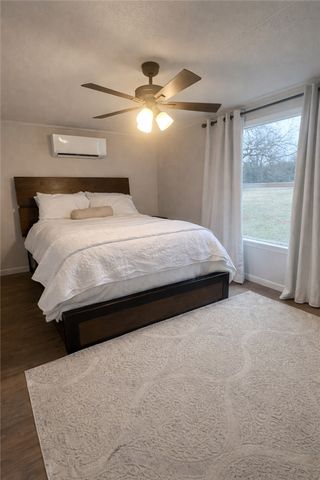 7031 Red Rock Rd, Franklin, TX 77856