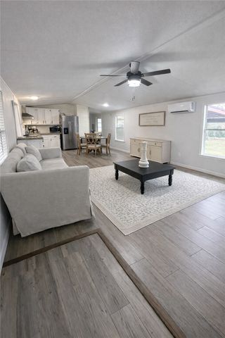 7031 Red Rock Rd, Franklin, TX 77856