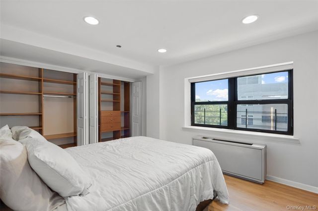 23 Water Grant Street 4N, Yonkers, NY 10701