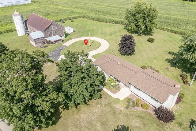 N3212 BEAN CITY ROAD, New London, WI 54961