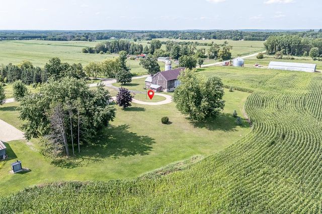 N3212 BEAN CITY ROAD, New London, WI 54961
