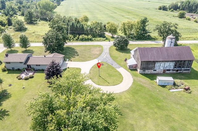 N3212 BEAN CITY ROAD, New London, WI 54961