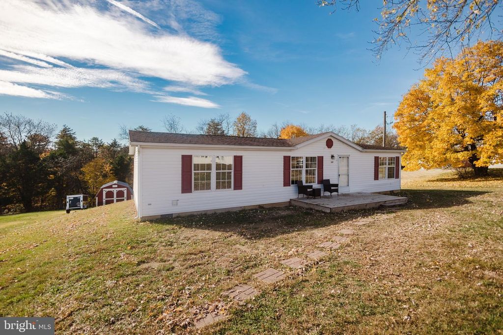 1307 THREE RUN RD, Bunker Hill, WV 25413