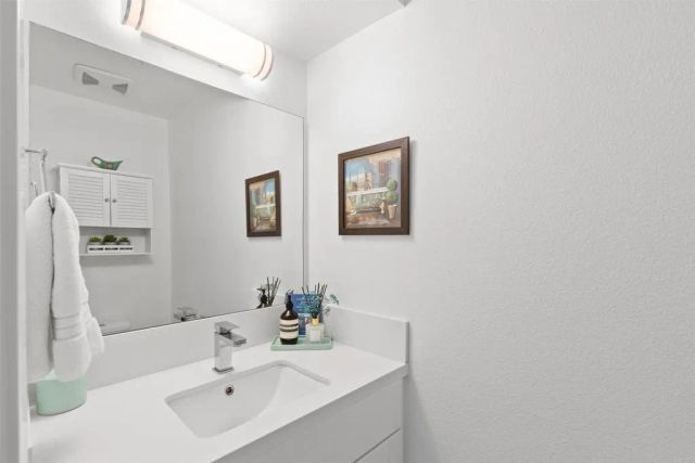 2885 B Street, San Diego, CA 92102