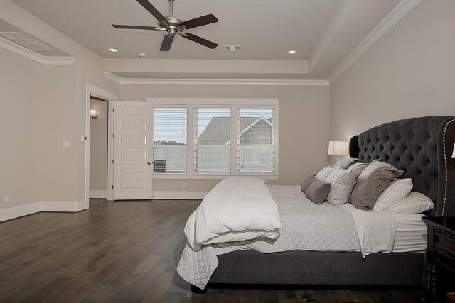 2205 Salt Grass Trail, Conroe, TX 77384