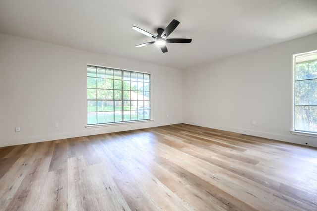 4049 Alicante Avenue, Fort Worth, TX 76133