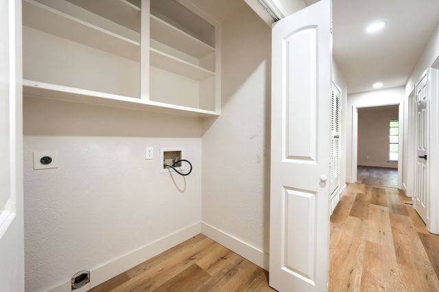 4049 Alicante Avenue, Fort Worth, TX 76133