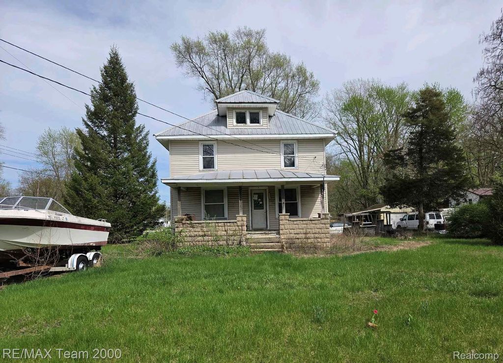 10030 Lewis Avenue, Bedford Township, MI 48182