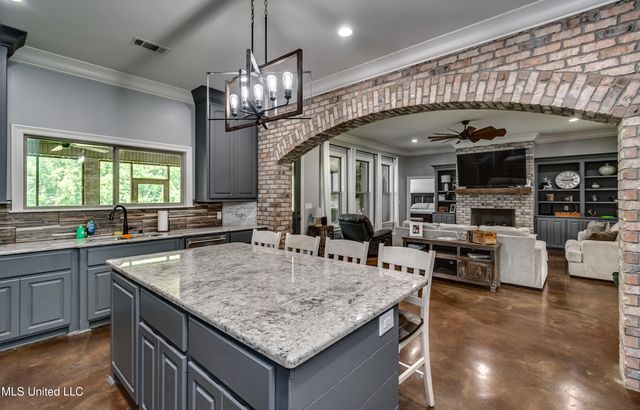 4072 Ms-471, Brandon, MS 39047