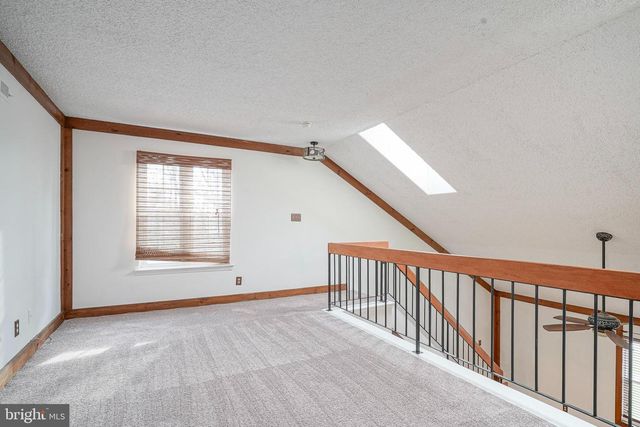 208-B SEDGEFIELD DR, Mount Laurel, NJ 08054