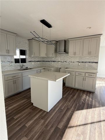 716 N Grand Avenue N A8, Covina, CA 91724